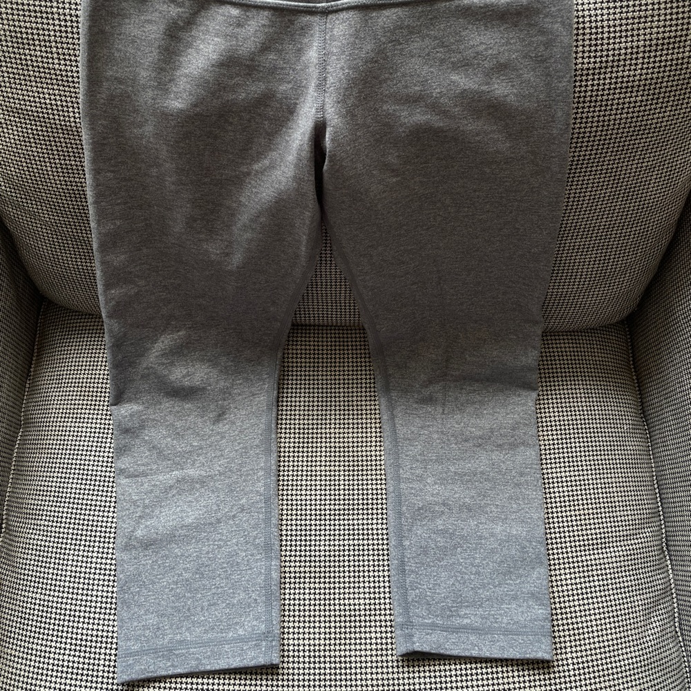 Lululemon Cropped legging - Picture 3 of 5